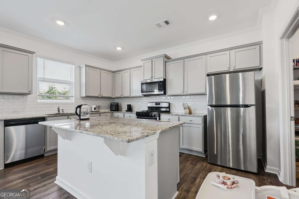 5 bedroom, 3 bathroom, 2,870 sq ft single family residence for sale at 642 Quail Pass, Dawsonville, GA 30534 — photo 10