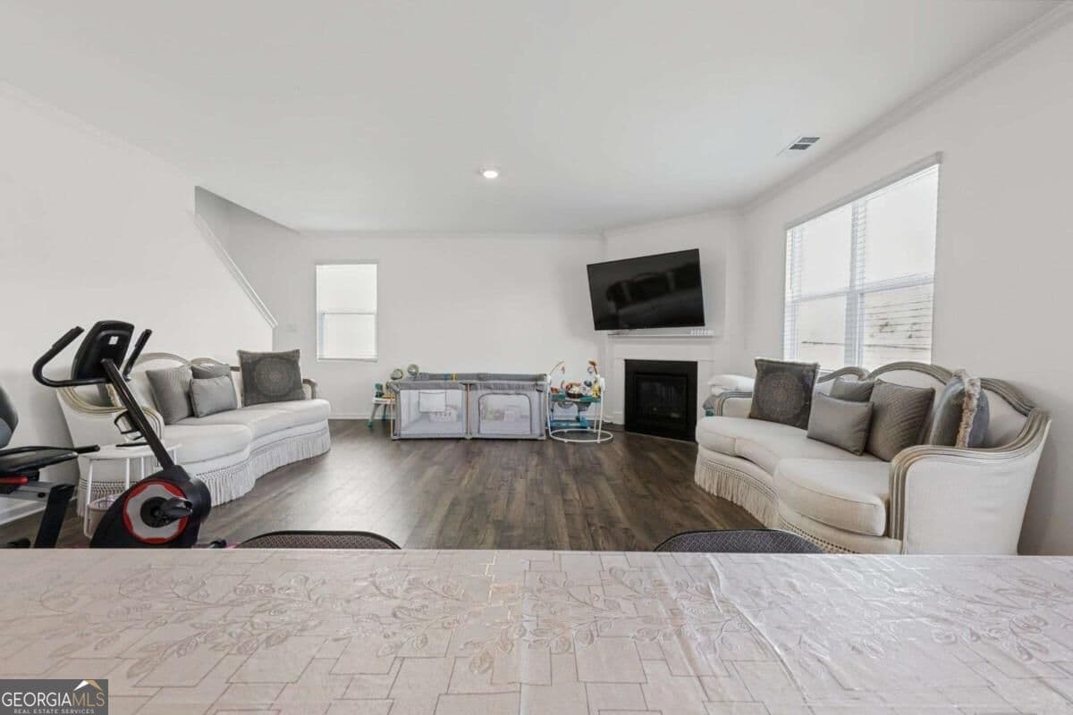 5 bedroom, 3 bathroom, 2,870 sq ft single family residence for sale at 642 Quail Pass, Dawsonville, GA 30534 — photo 4
