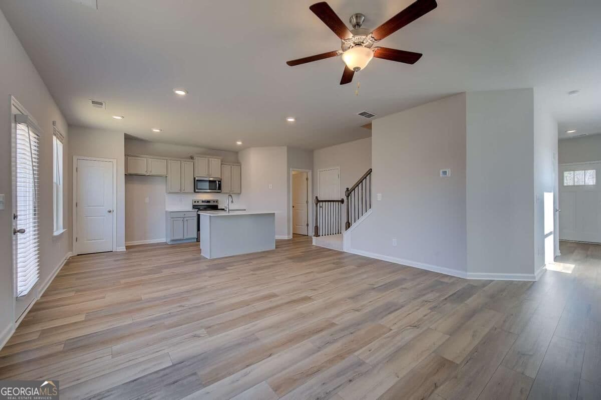 3 bedroom, 2.5 bathroom single family residence for sale at 57 Homesite Armour Pass, Newnan, GA 30263 — photo 6