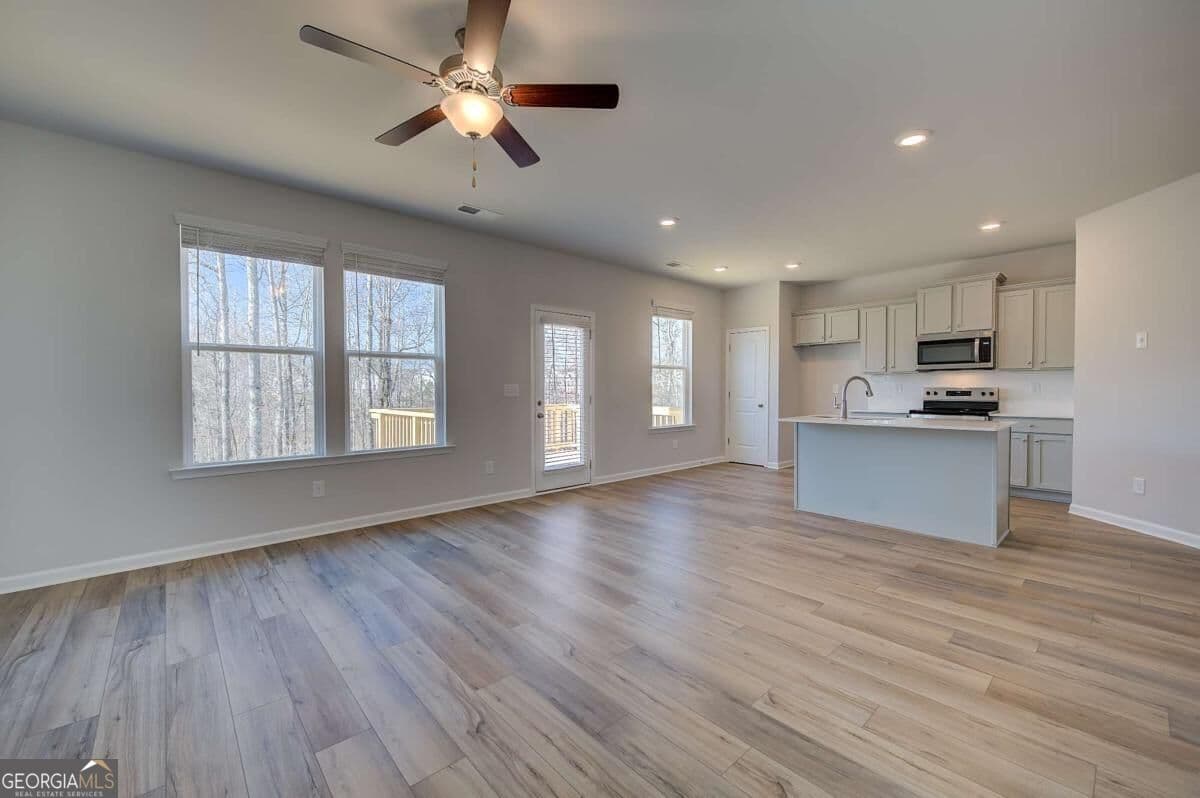 3 bedroom, 2.5 bathroom single family residence for sale at 57 Homesite Armour Pass, Newnan, GA 30263 — photo 5