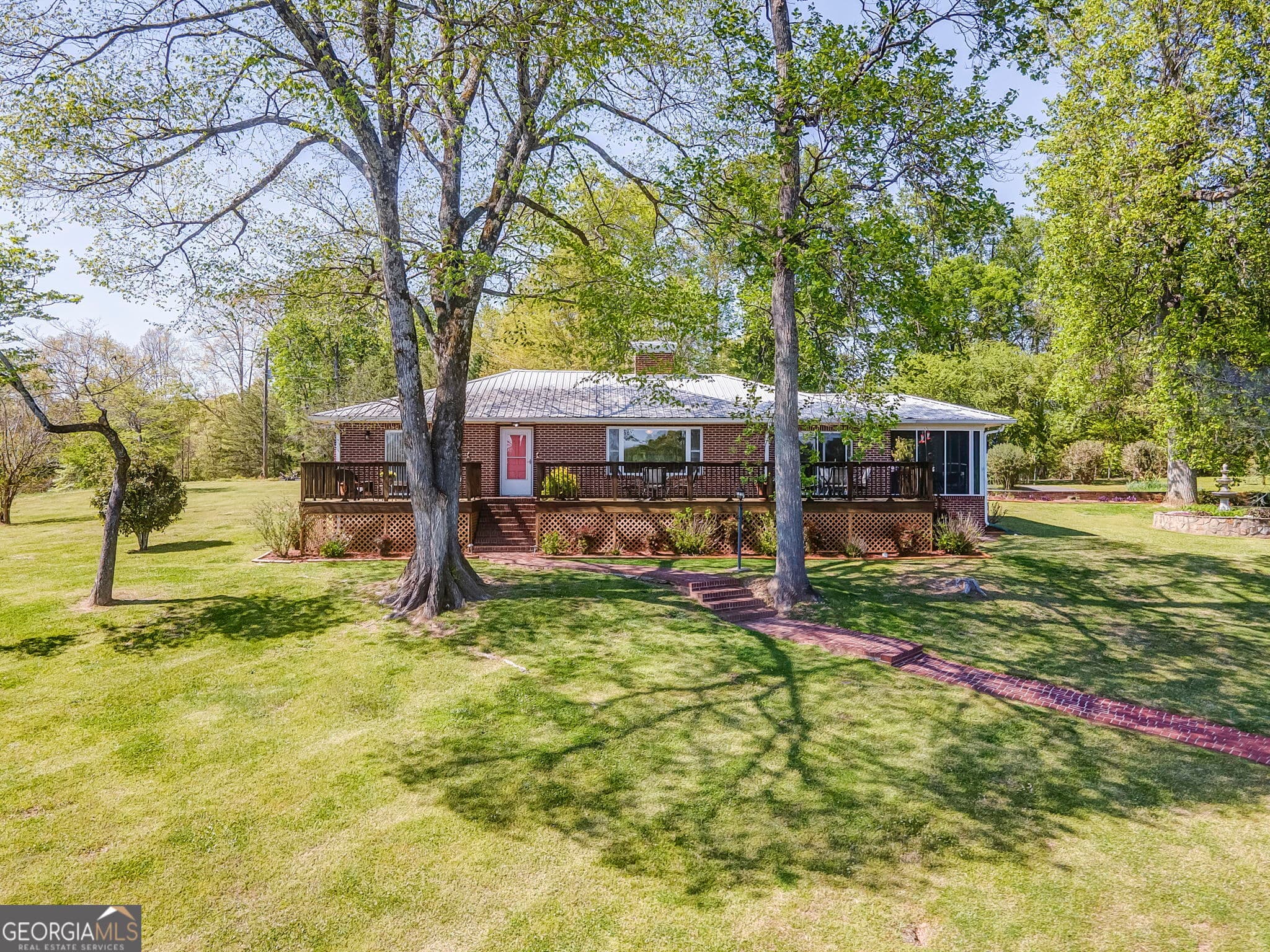 3 bedroom, 1.5 bathroom, 1,768 sq ft single family residence for sale at 7360 Highway 48, Menlo, GA 30731 — photo 1 of 56