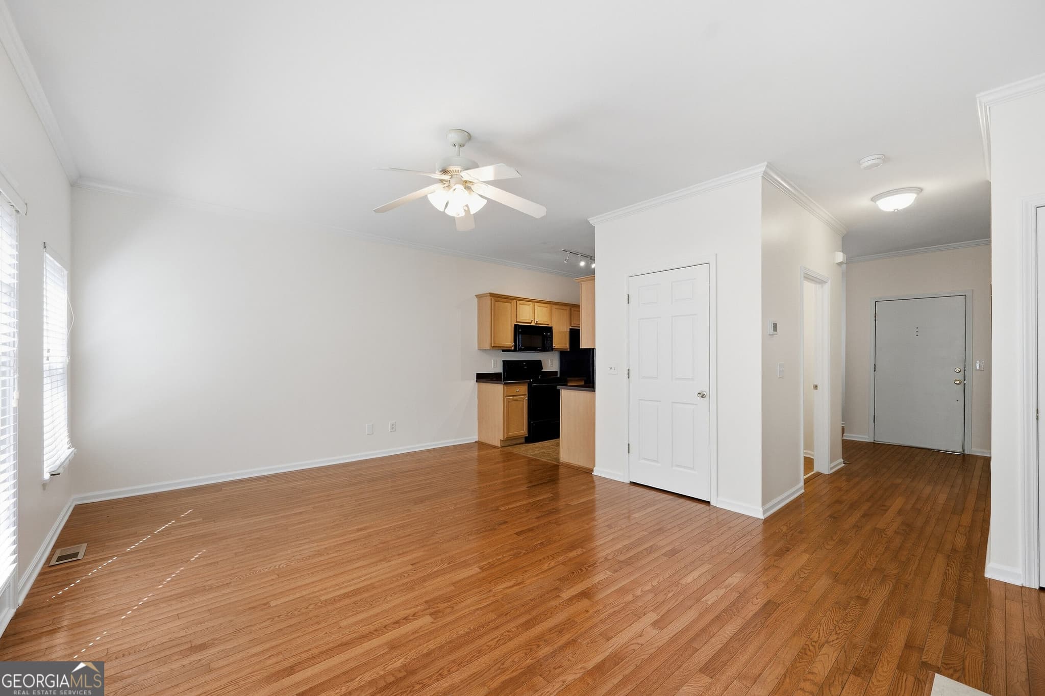 2 bedroom, 2.5 bathroom, 1,950 sq ft single family residence for rent at 1803 Mason Creek Circle, Sandy Springs, GA 30350 for $2,300 a month — photo 10