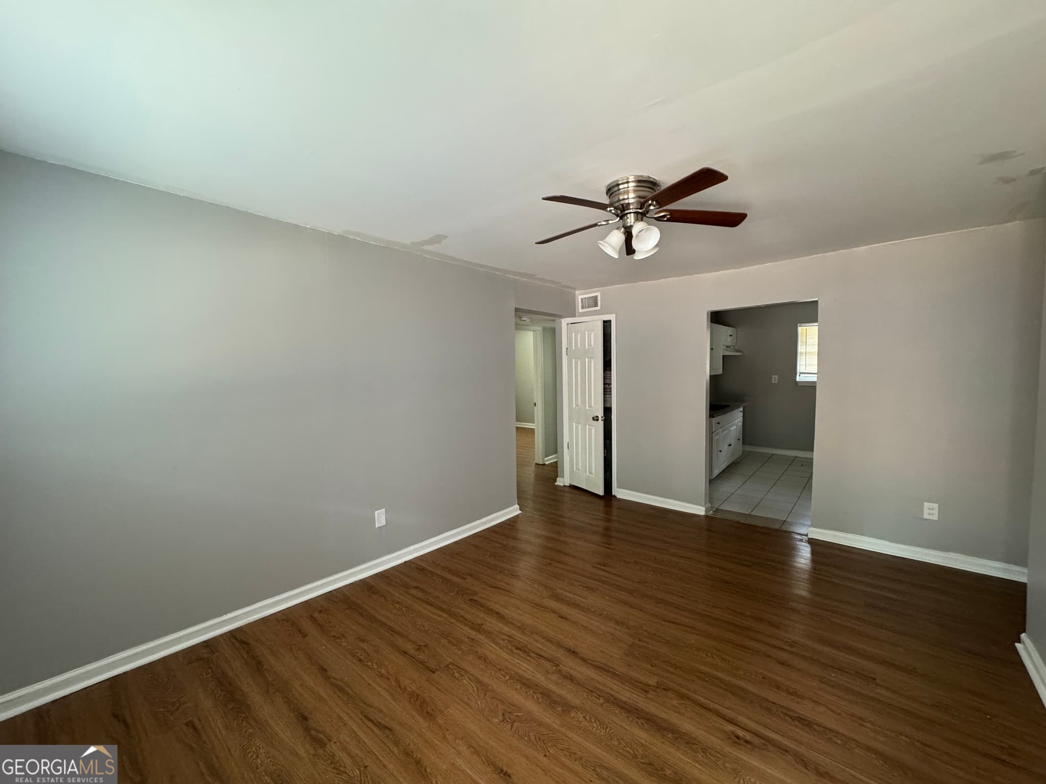 2 bedroom, 1 bathroom, 800 sq ft condominium for rent at 2430 Perry Boulevard, Atlanta, GA 30318 for $1,490 a month — photo 5