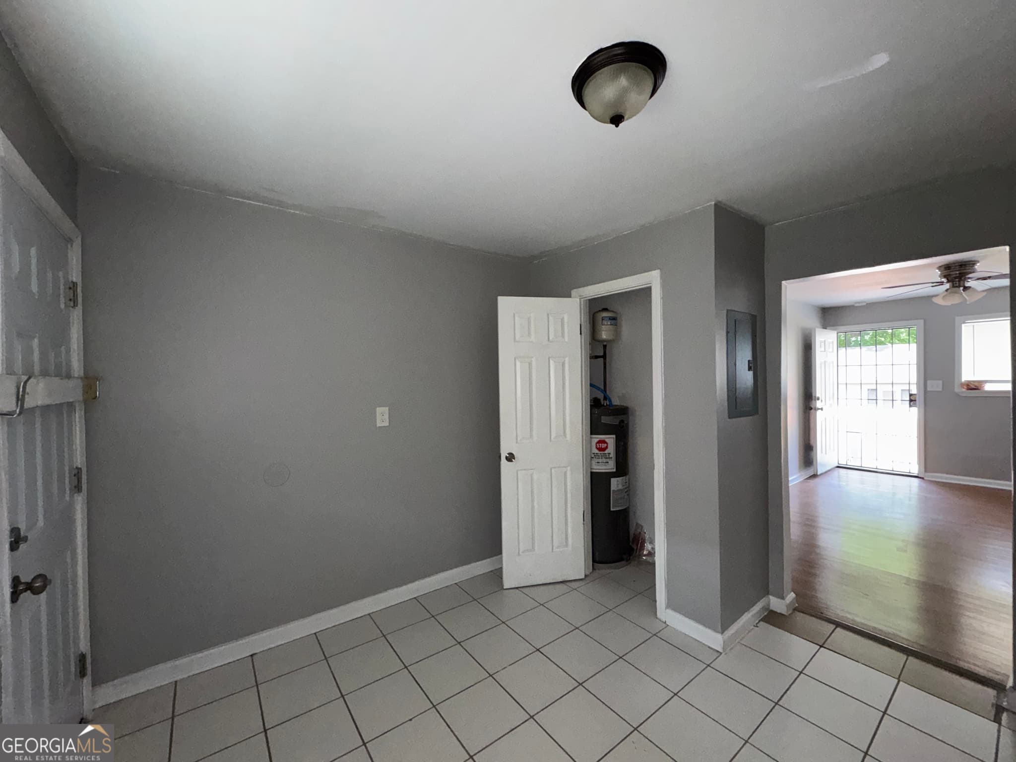 2 bedroom, 1 bathroom, 800 sq ft condominium for rent at 2430 Perry Boulevard, Atlanta, GA 30318 for $1,490 a month — photo 4