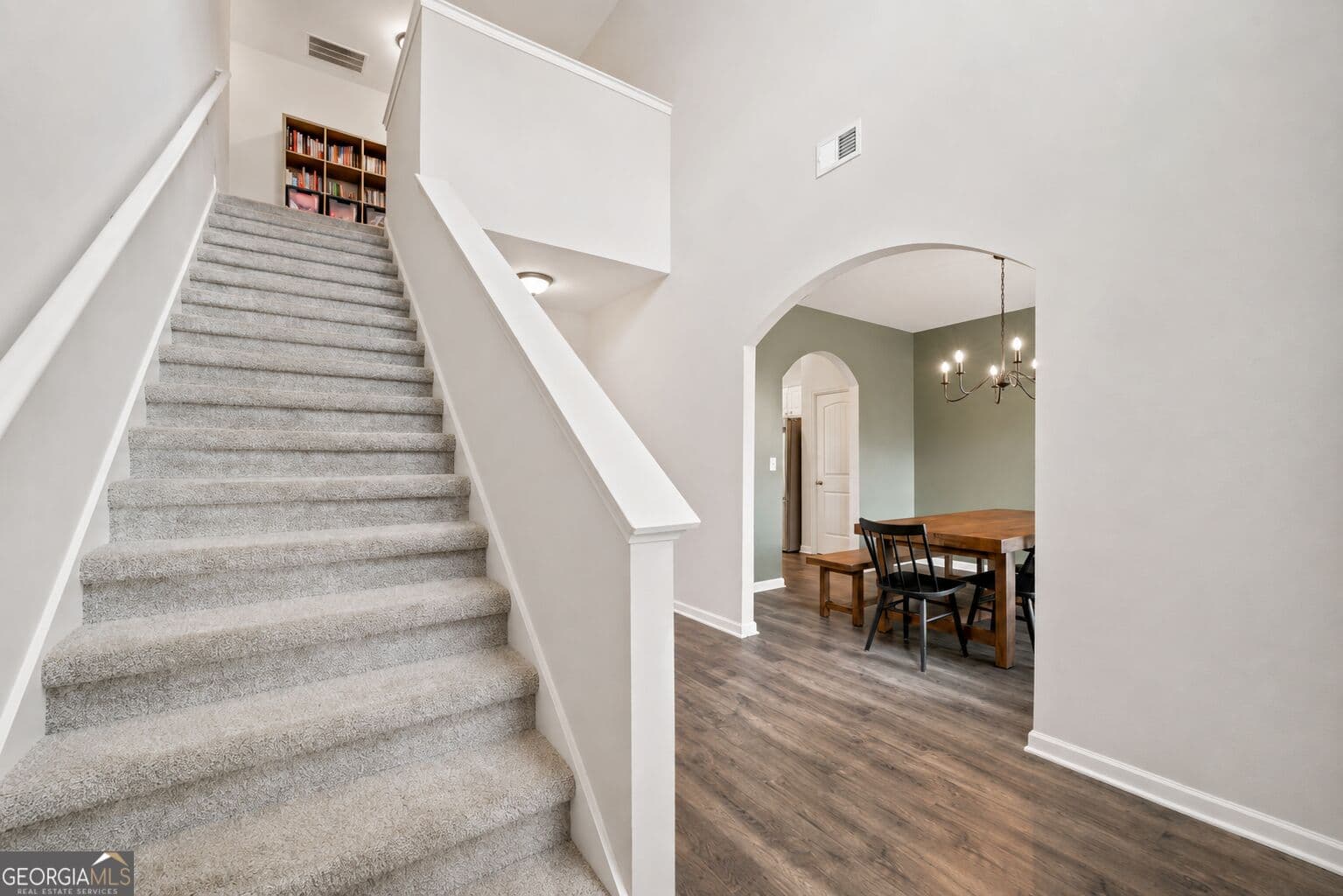 5 bedroom, 3 bathroom, 2,364 sq ft single family residence for sale at 15 Belfield Court, Adairsville, GA 30103 — photo 3