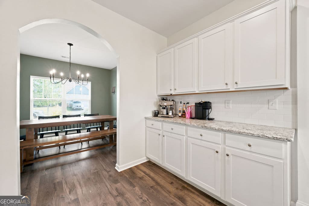 5 bedroom, 3 bathroom, 2,364 sq ft single family residence for sale at 15 Belfield Court, Adairsville, GA 30103 — photo 10
