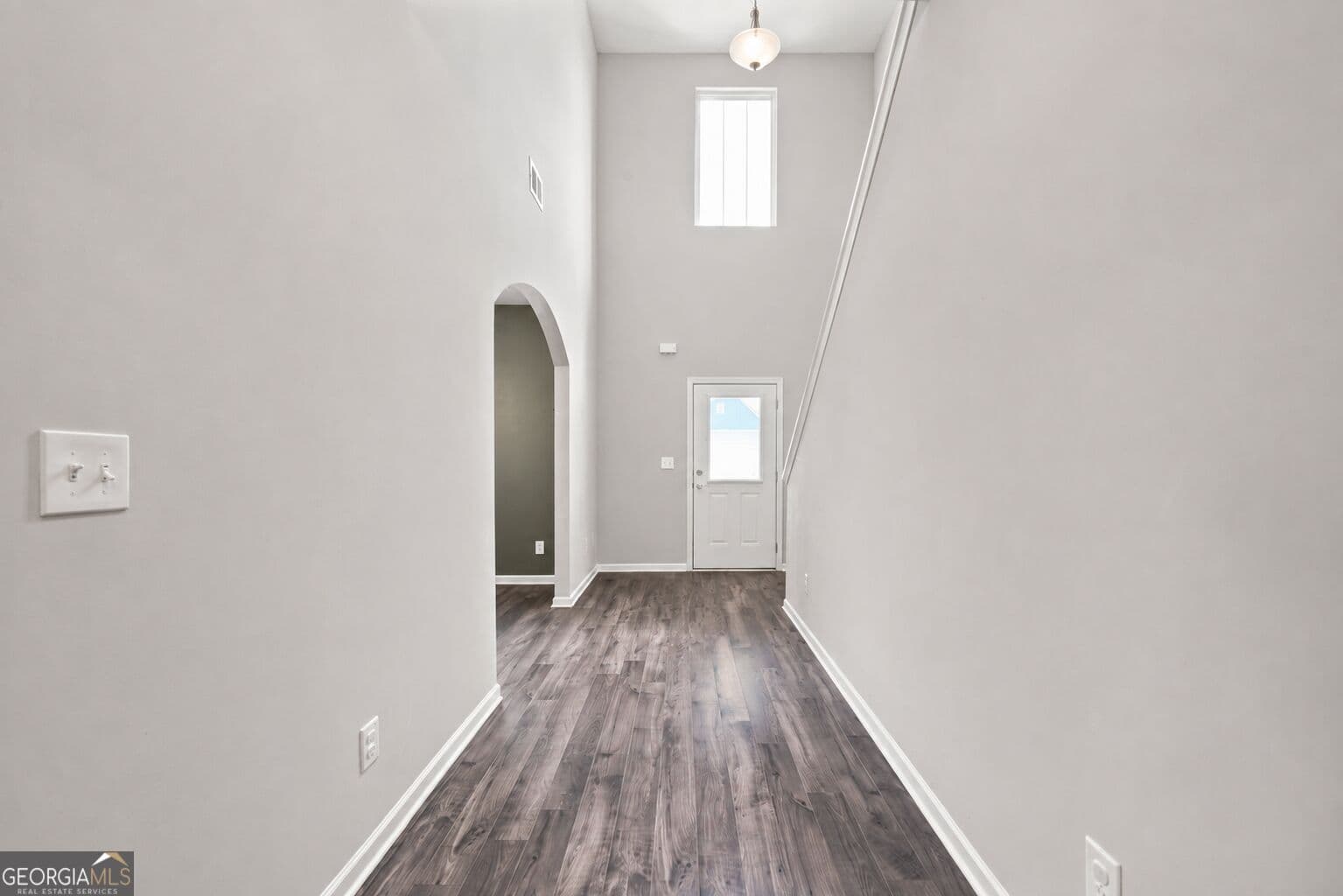 5 bedroom, 3 bathroom, 2,364 sq ft single family residence for sale at 15 Belfield Court, Adairsville, GA 30103 — photo 4