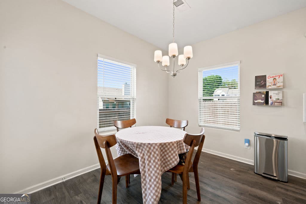5 bedroom, 3 bathroom, 2,364 sq ft single family residence for sale at 15 Belfield Court, Adairsville, GA 30103 — photo 8