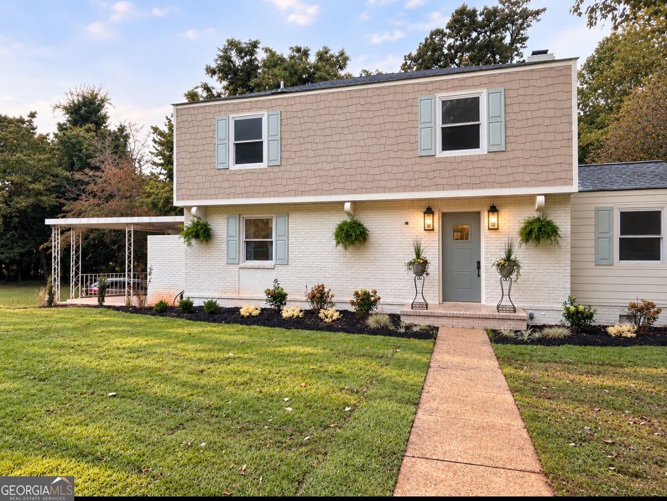 4 bedroom, 2.5 bathroom, 2,215 sq ft single family residence for sale at 107 Ridgecrest Road, Lagrange, GA 30240 — photo 3