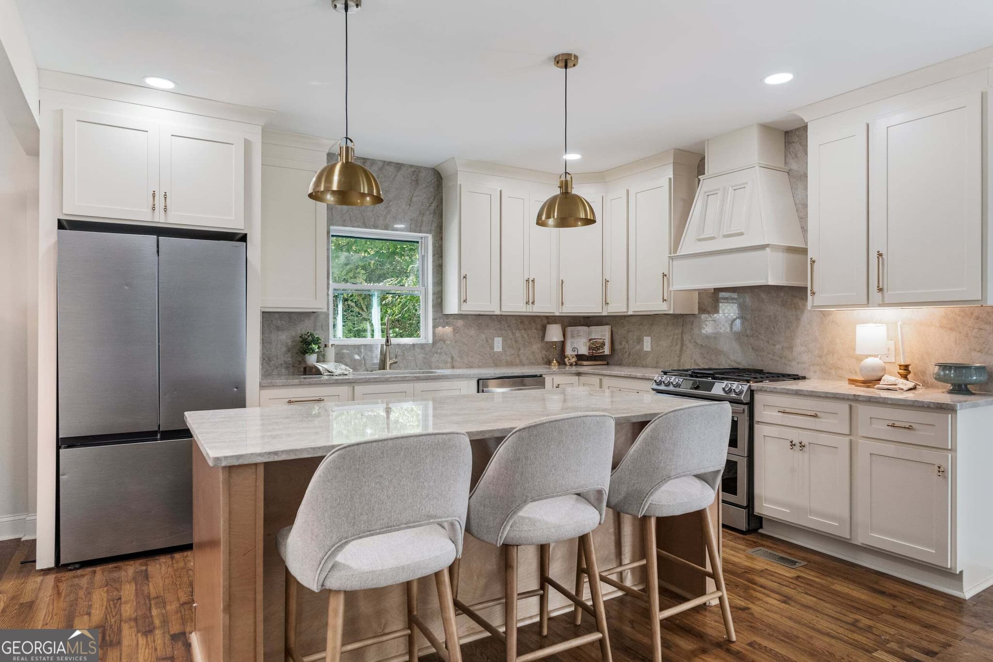 4 bedroom, 2.5 bathroom, 2,215 sq ft single family residence for sale at 107 Ridgecrest Road, Lagrange, GA 30240 — photo 5