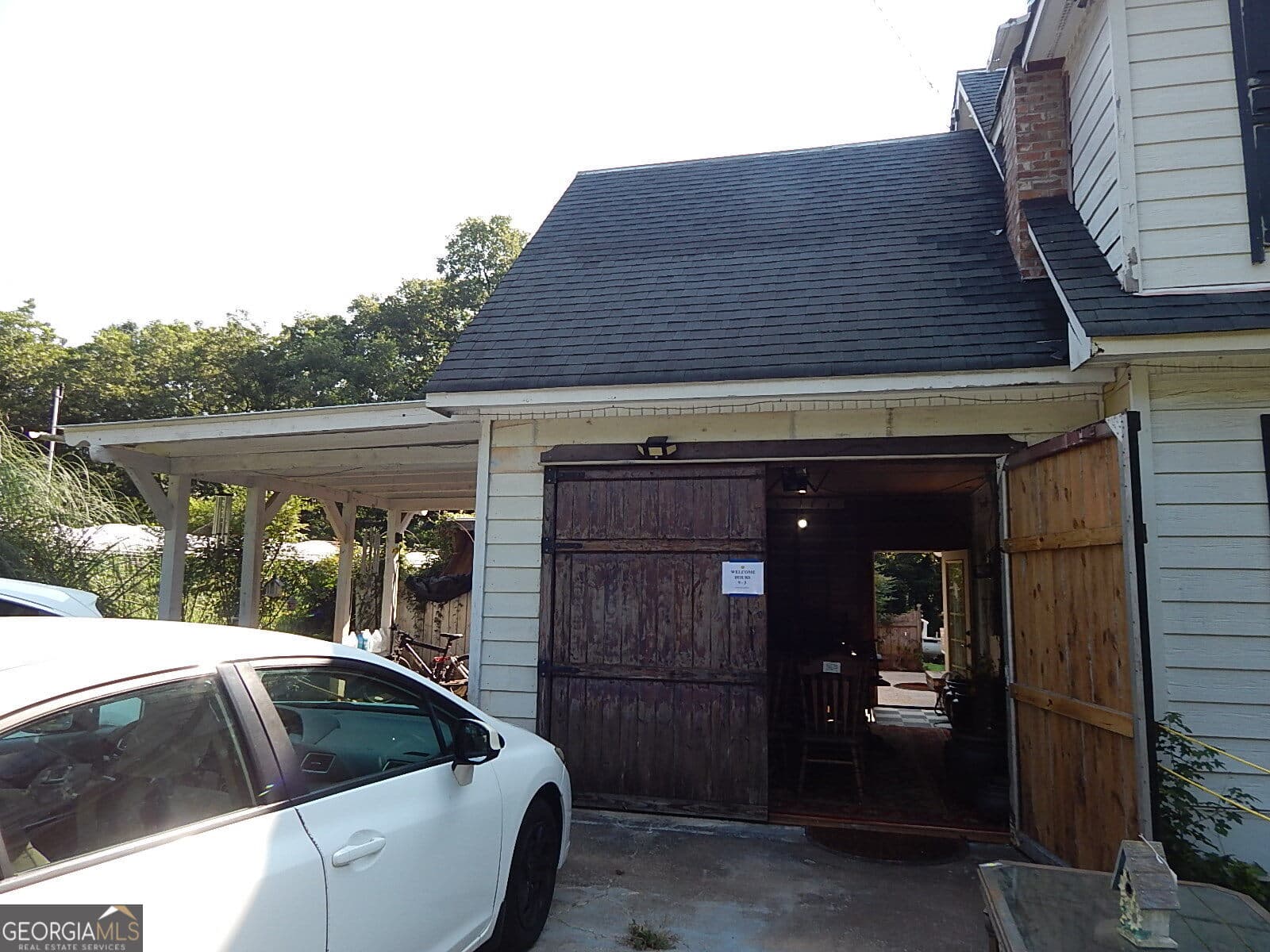 5 bedroom, 2 bathroom, 2,460 sq ft single family residence for sale at 6800 Old Macon Highway, Rex, GA 30273 — photo 3