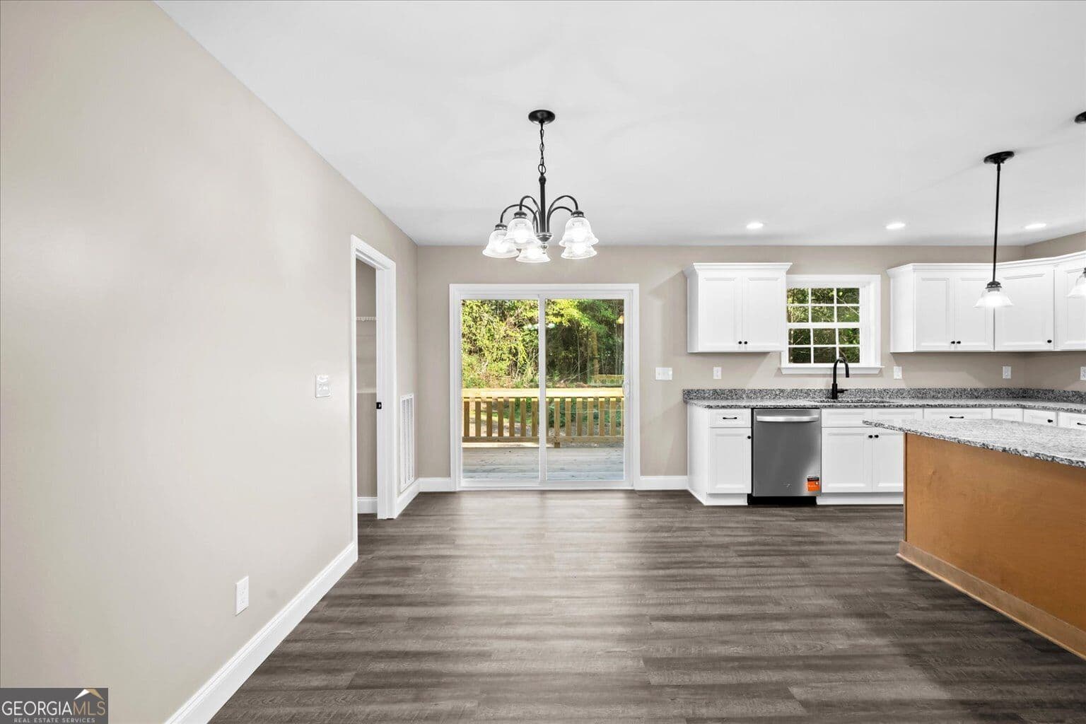 3 bedroom, 2 bathroom, 1,400 sq ft single family residence for sale at 116 School Street, Chatsworth, GA 30705 — photo 9