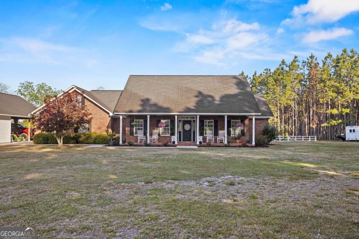 4 bedroom, 2.5 bathroom, 3,172 sq ft single family residence for sale at 2209 GA Hwy 86, Lyons, GA 30436 — photo 1 of 36