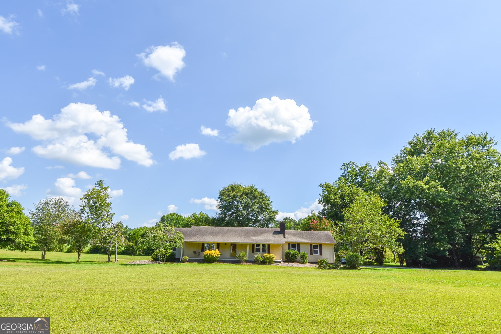 3 bedroom, 2 bathroom, 1,668 sq ft single family residence for sale at 12394 Ga Highway 109, Meansville, GA 30256 — photo 3