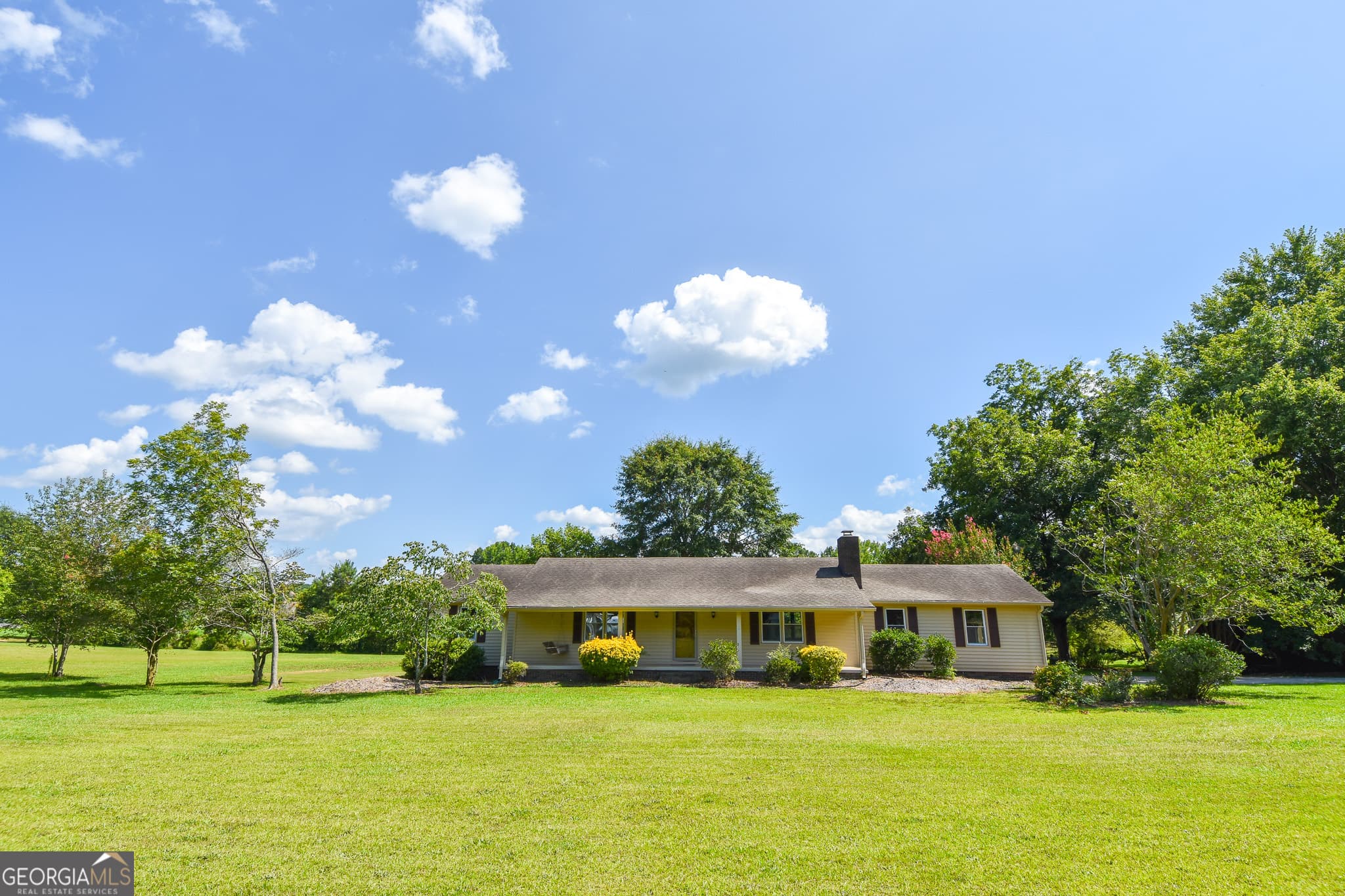 3 bedroom, 2 bathroom, 1,668 sq ft single family residence for sale at 12394 Ga Highway 109, Meansville, GA 30256 — photo 4