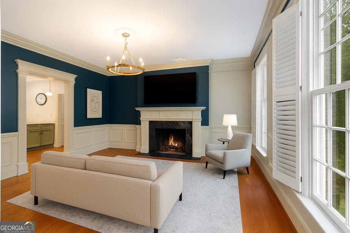 5 bedroom, 4.5 bathroom, 4,417 sq ft single family residence for sale at 345 W Berwicke Common, Sandy Springs, GA 30342 — photo 8