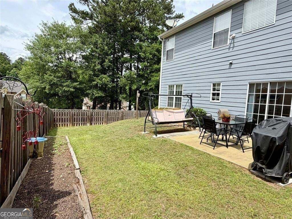 3 bedroom, 2.5 bathroom, 2,137 sq ft single family residence for sale at 250 Taylor Court, Villa Rica, GA 30180 — photo 3