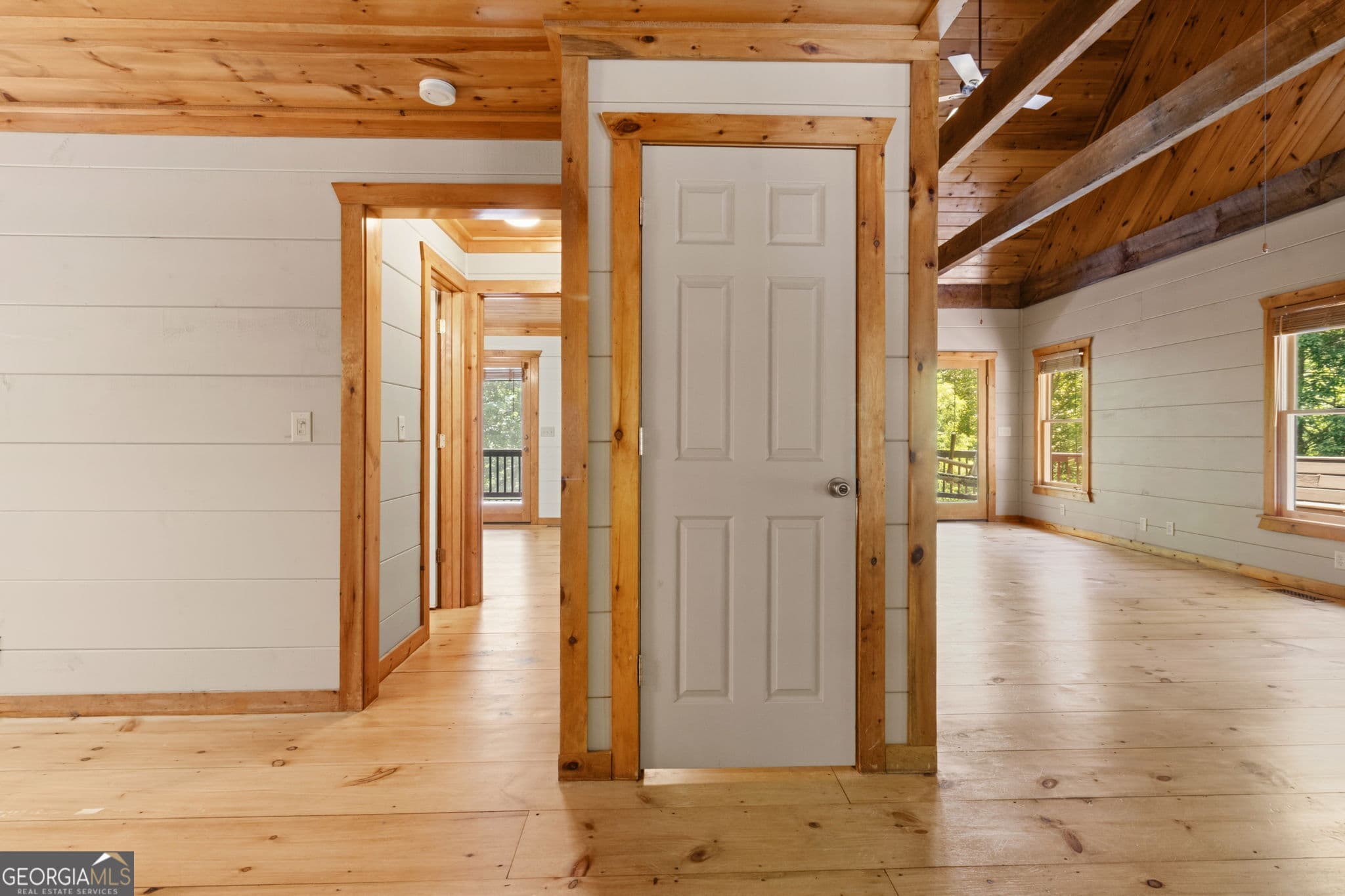 3 bedroom, 3 bathroom, 2,241 sq ft cabin,single family residence for sale at 85 Misty Hollow Ridge, Ellijay, GA 30536 — photo 9