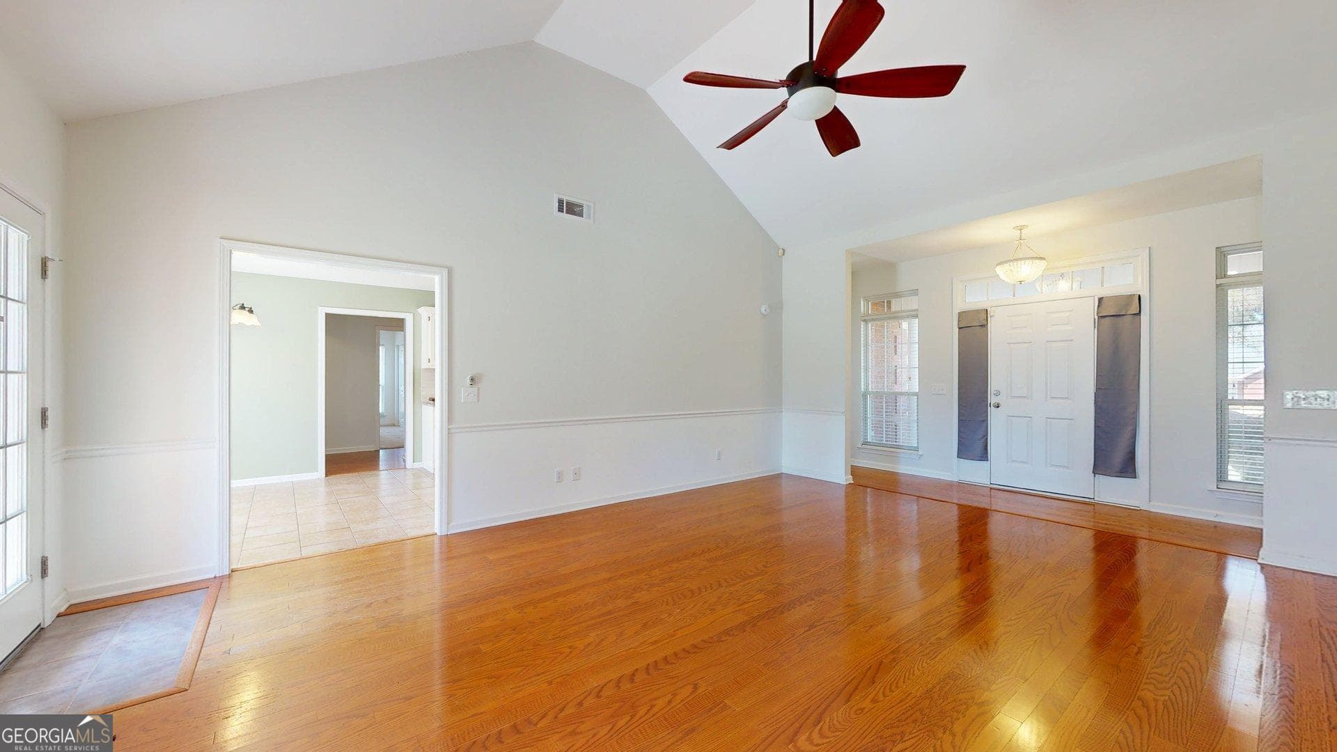 3 bedroom, 2 bathroom, 1,885 sq ft single family residence for sale at 1128 Bartlett Drive, Statesboro, GA 30461 — photo 2
