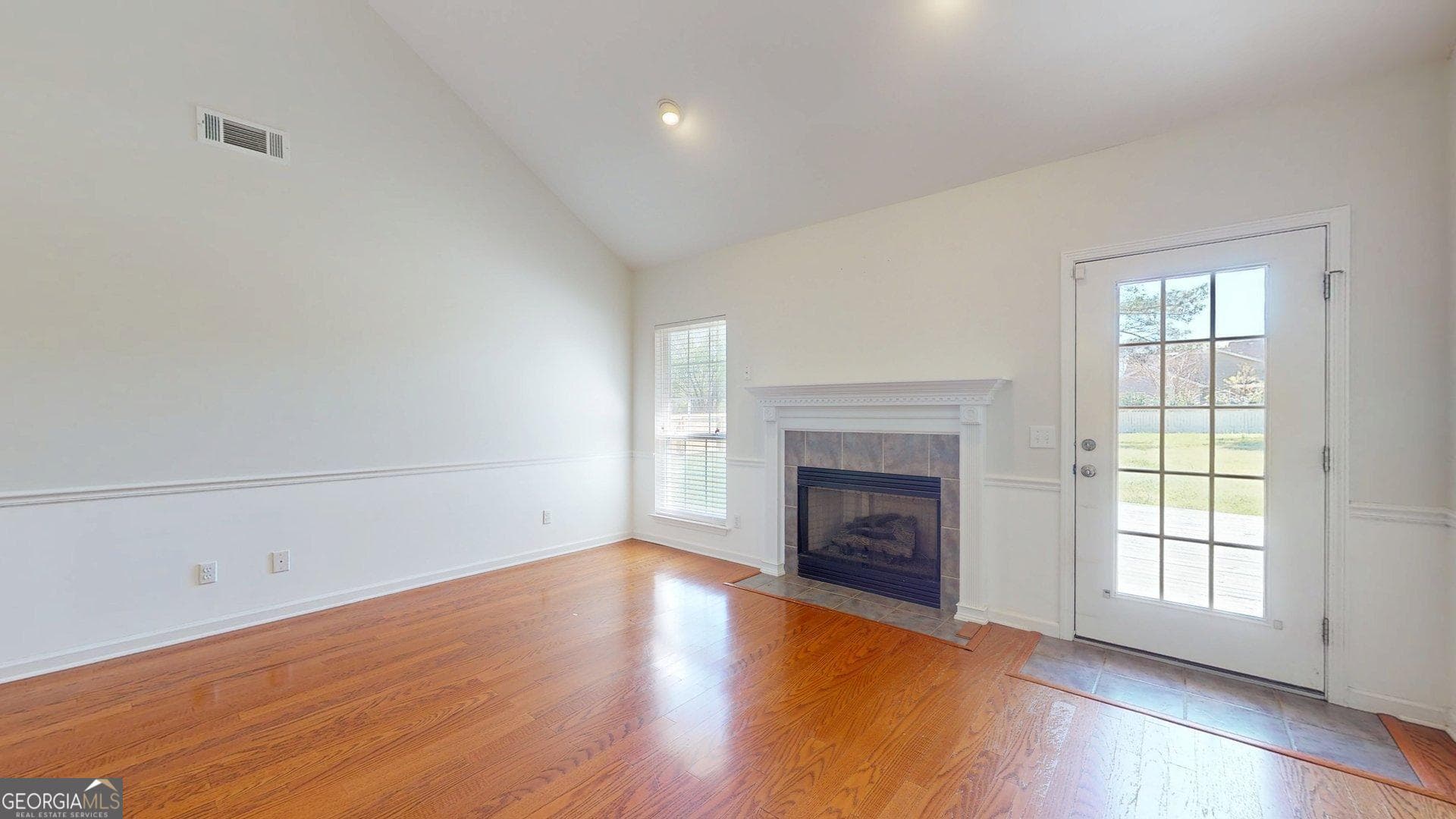 3 bedroom, 2 bathroom, 1,885 sq ft single family residence for sale at 1128 Bartlett Drive, Statesboro, GA 30461 — photo 4