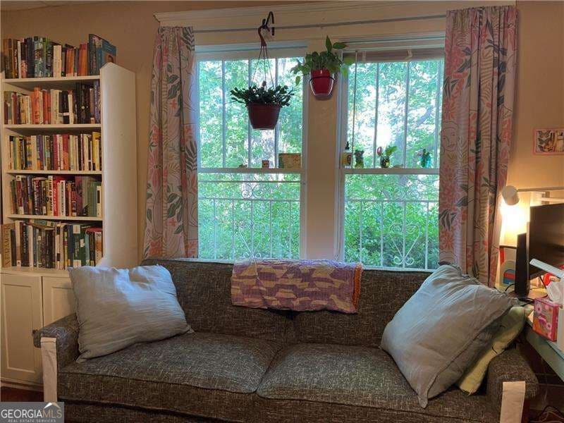 1 bedroom, 1 bathroom, 700 sq ft quadruplex for rent at 132 HURON Street 2, Decatur, GA 30030 for $1,500 a month — photo 6