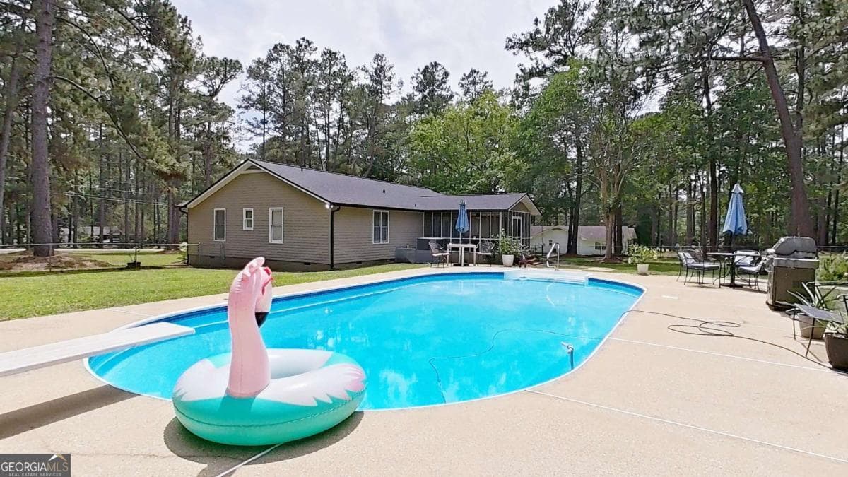 3 bedroom, 2 bathroom, 1,716 sq ft single family residence under contract at 326 Brentwood Drive, Thomasville, GA 31792 — photo 7