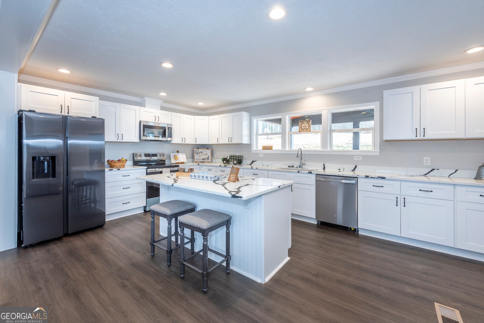 3 bedroom, 2 bathroom, 1,674 sq ft manufactured home,single family residence for sale at 121 Haley Mountain Road, Talking Rock, GA 30175 — photo 7