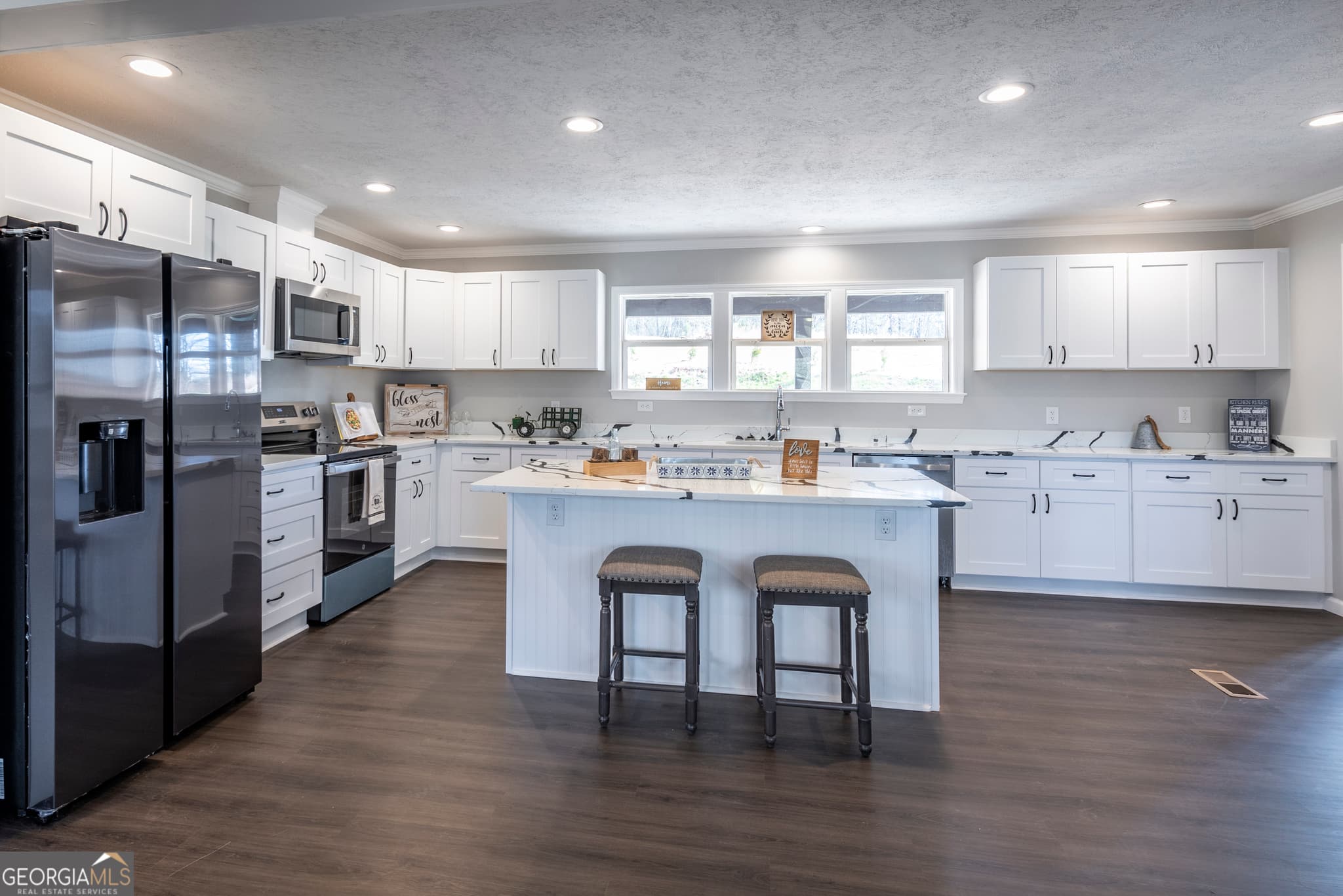 3 bedroom, 2 bathroom, 1,674 sq ft manufactured home,single family residence for sale at 121 Haley Mountain Road, Talking Rock, GA 30175 — photo 9