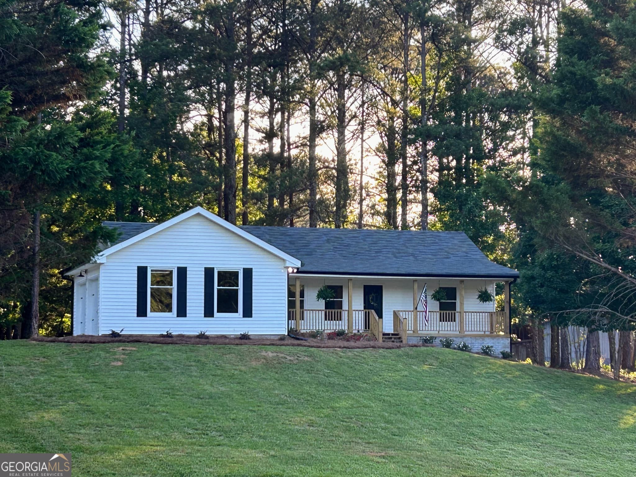3 bedroom, 2 bathroom, 1,674 sq ft single family residence sold at 598 Beavers Road, Grantville, GA 30220