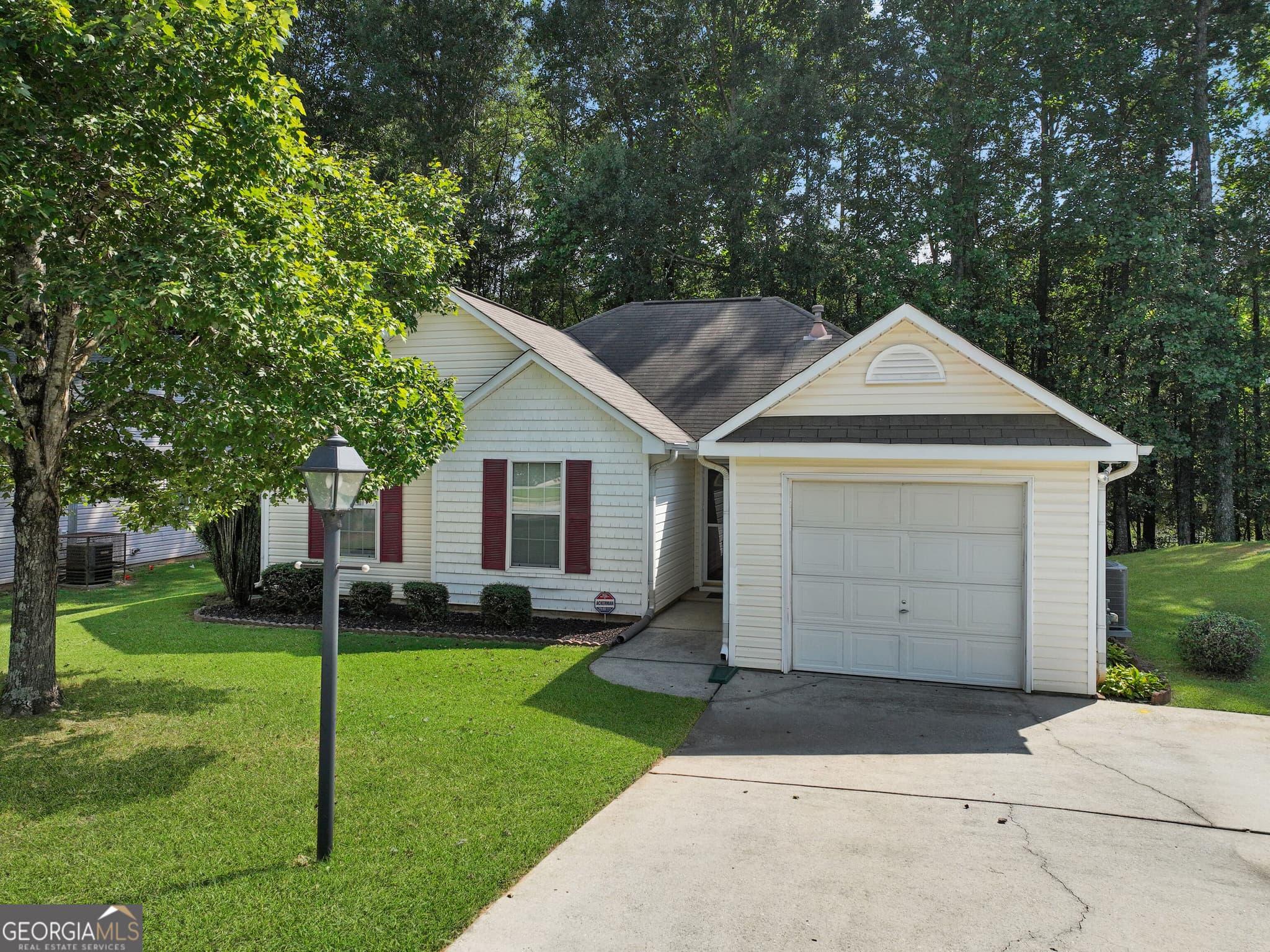 3 bedroom, 2 bathroom, 1,215 sq ft single family residence for sale at 203 Misty Ridge Trail, Stockbridge, GA 30281