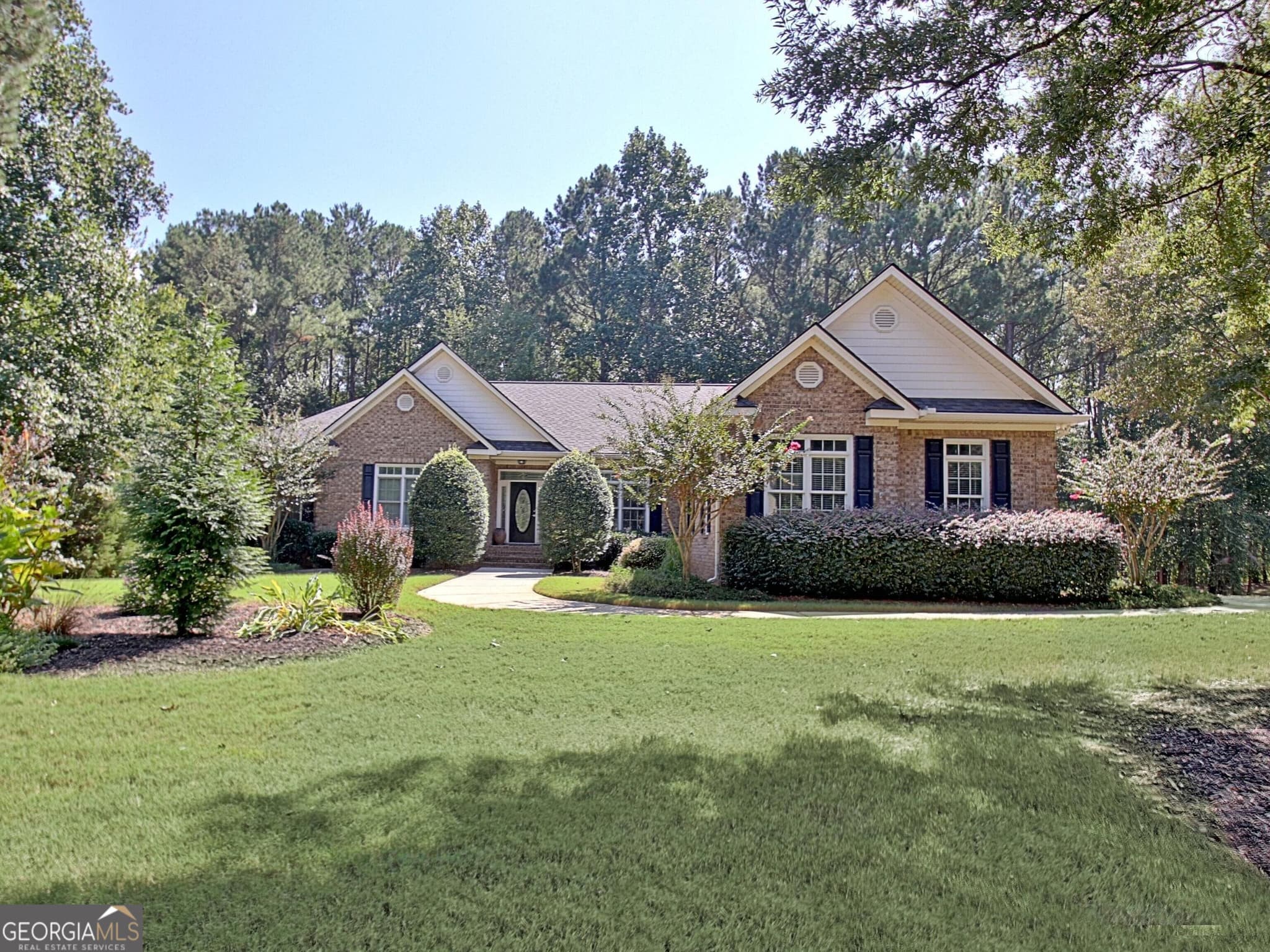 5 bedroom, 3.5 bathroom, 5,544 sq ft single family residence for sale at 175 Donegal Drive, Tyrone, GA 30290