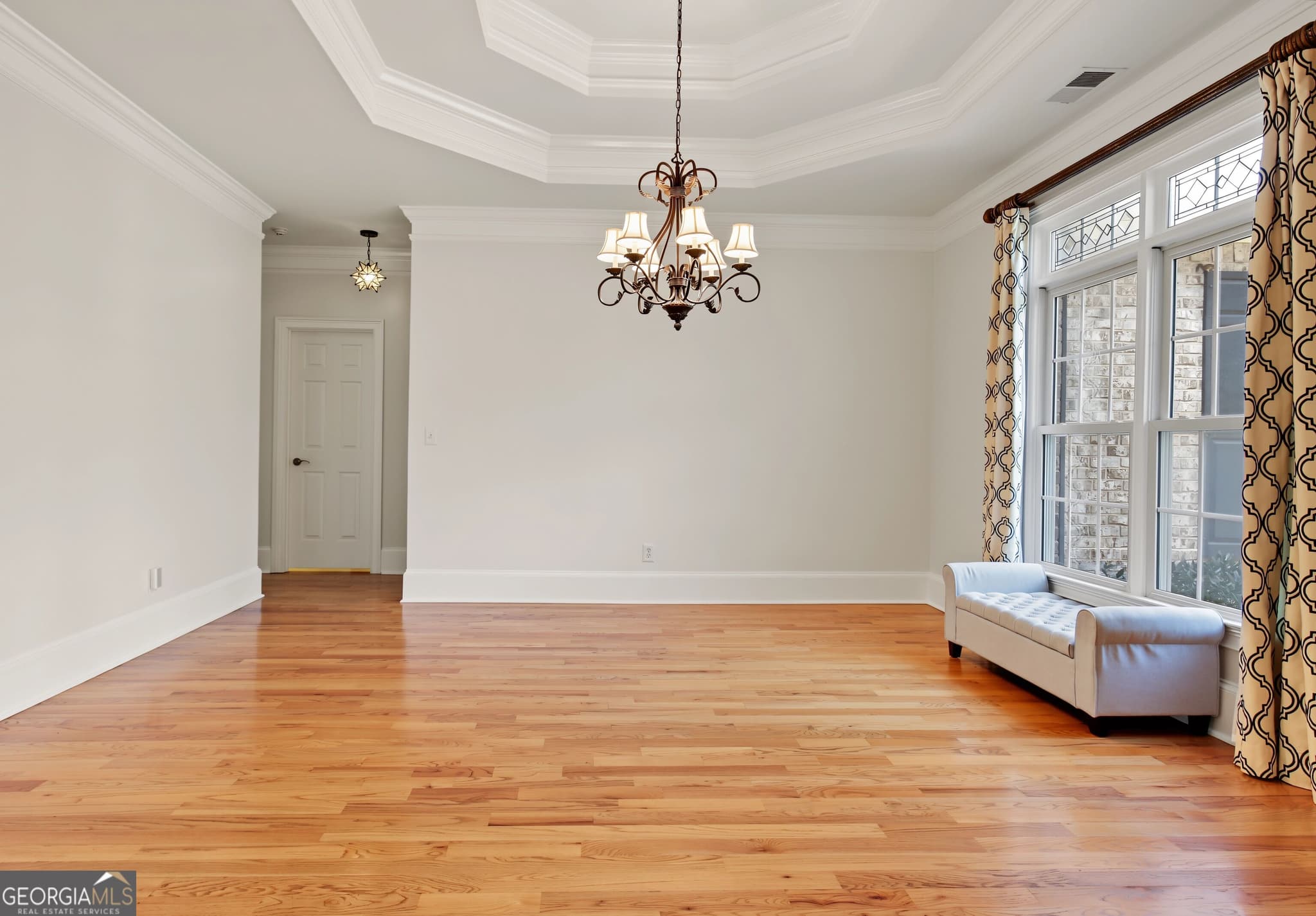 5 bedroom, 3.5 bathroom, 5,544 sq ft single family residence for sale at 175 Donegal Drive, Tyrone, GA 30290 — photo 10