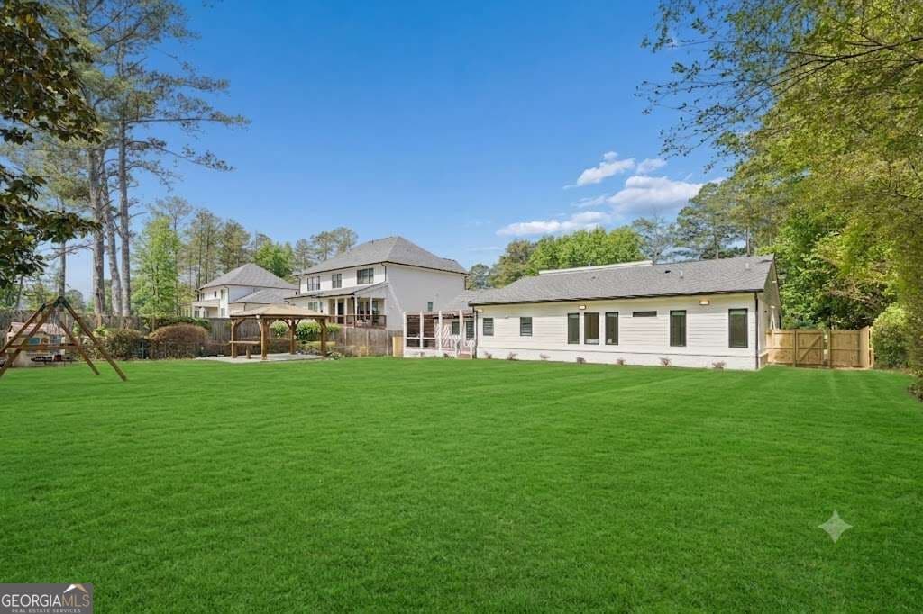 5 bedroom, 3.5 bathroom single family residence for sale at 4130 Lower Roswell Road, Marietta, GA 30068 — photo 4