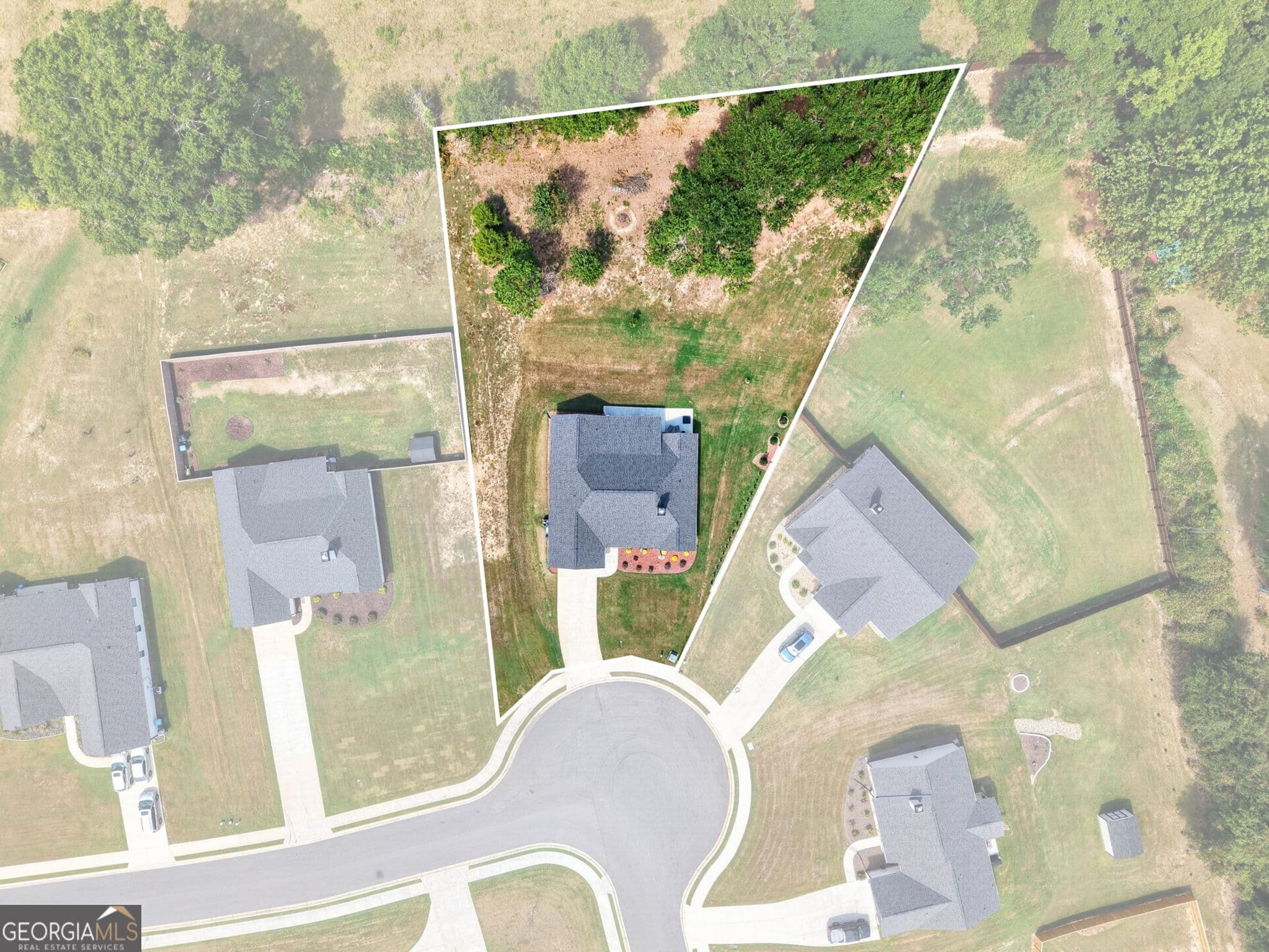 4 bedroom, 3 bathroom, 2,334 sq ft single family residence for sale at 103 Advent Drive, Winder, GA 30680 — photo 2