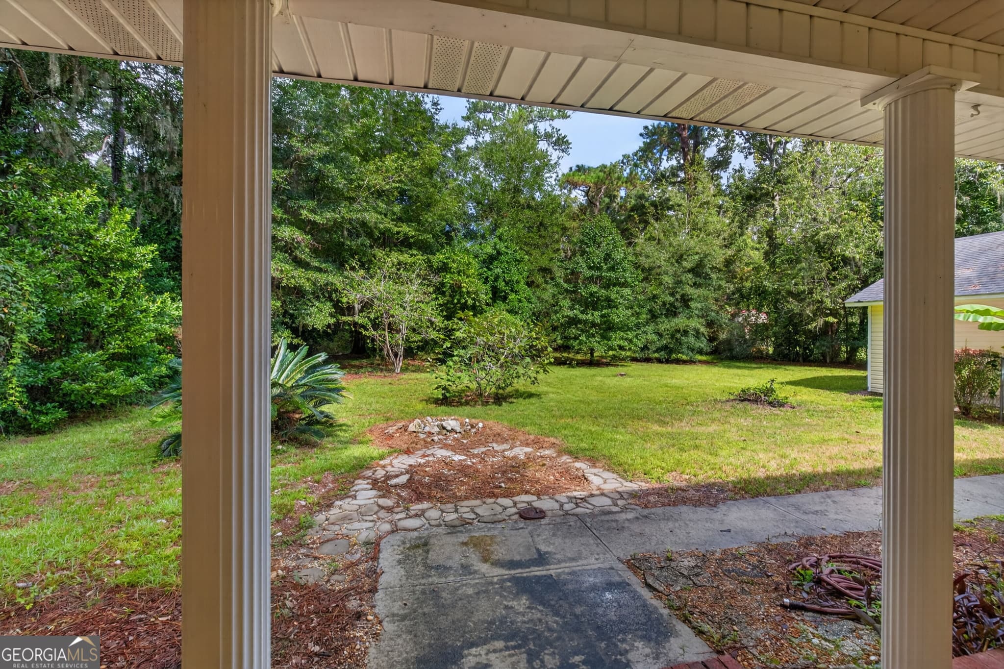 3 bedroom, 2 bathroom single family residence for sale at 504 Lake Drive, Midway, GA 31320 — photo 7