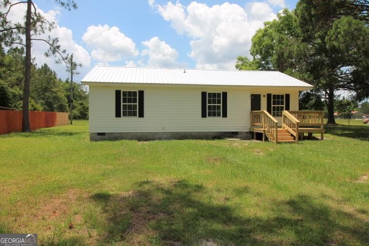 3 bedroom, 2 bathroom, 984 sq ft residential sold at 141 Briteblue Drive, Alma, GA 31510