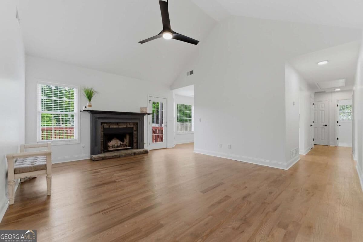 4 bedroom, 3 bathroom, 1,603 sq ft single family residence for sale at 4036 Saint George Walk, Powder Springs, GA 30127 — photo 5