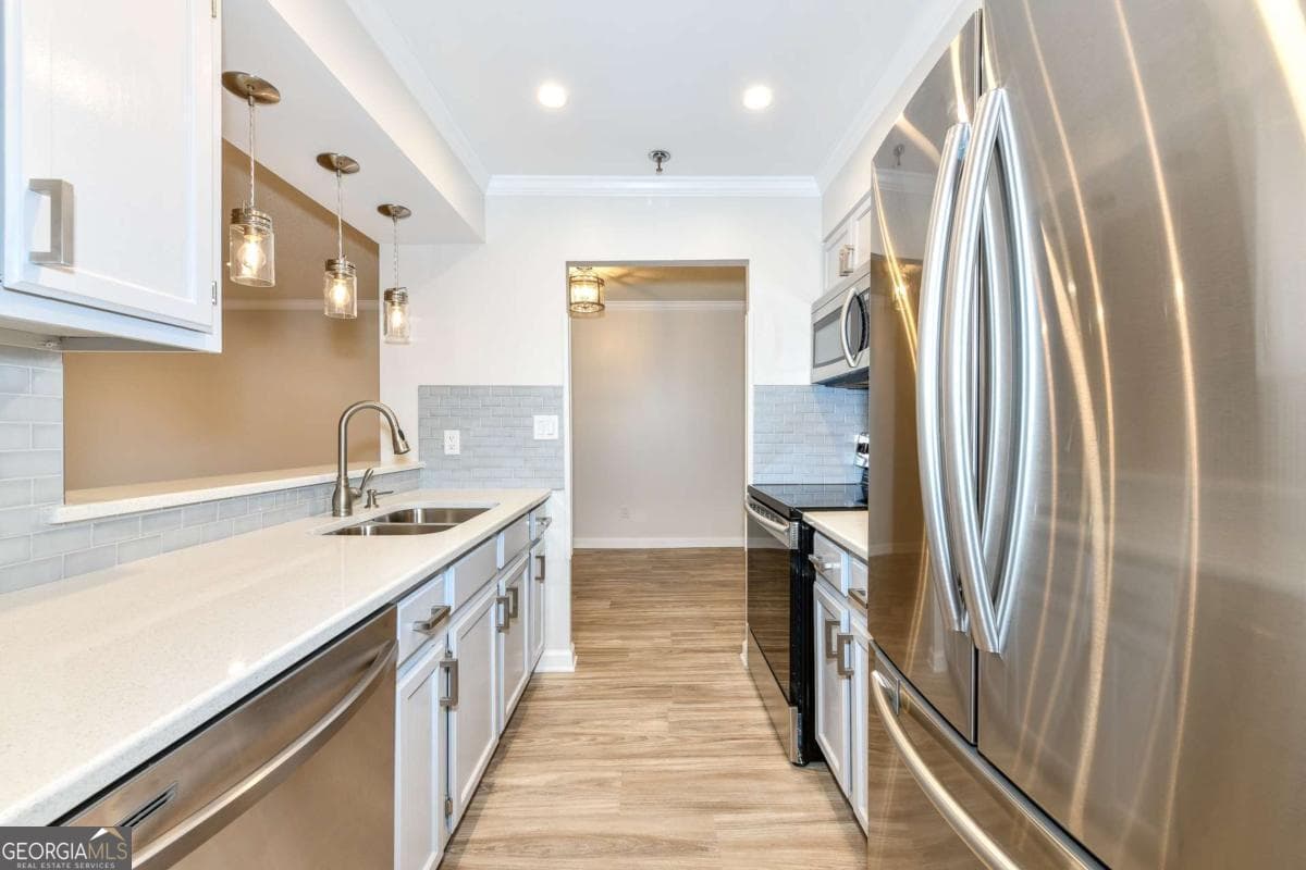 1 bedroom, 1 bathroom, 760 sq ft condominium for rent at 300 Johnson Ferry Road A210, Sandy Springs, GA 30328 for $2,448 a month — photo 6