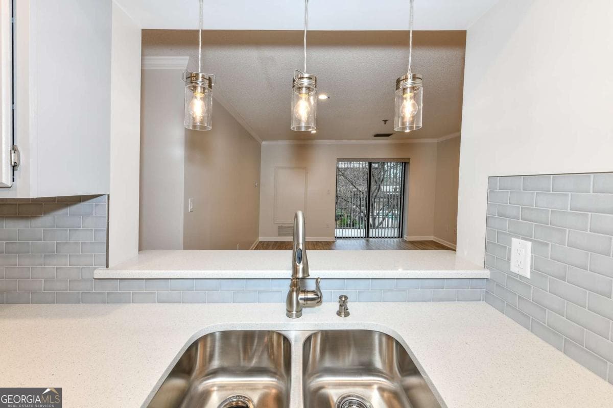 1 bedroom, 1 bathroom, 760 sq ft condominium for rent at 300 Johnson Ferry Road A210, Sandy Springs, GA 30328 for $2,448 a month — photo 7