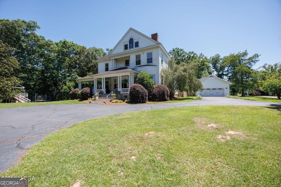 5 bedroom, 3 bathroom, 4,060 sq ft single family residence for sale at 200 W Main Street, Forsyth, GA 31029