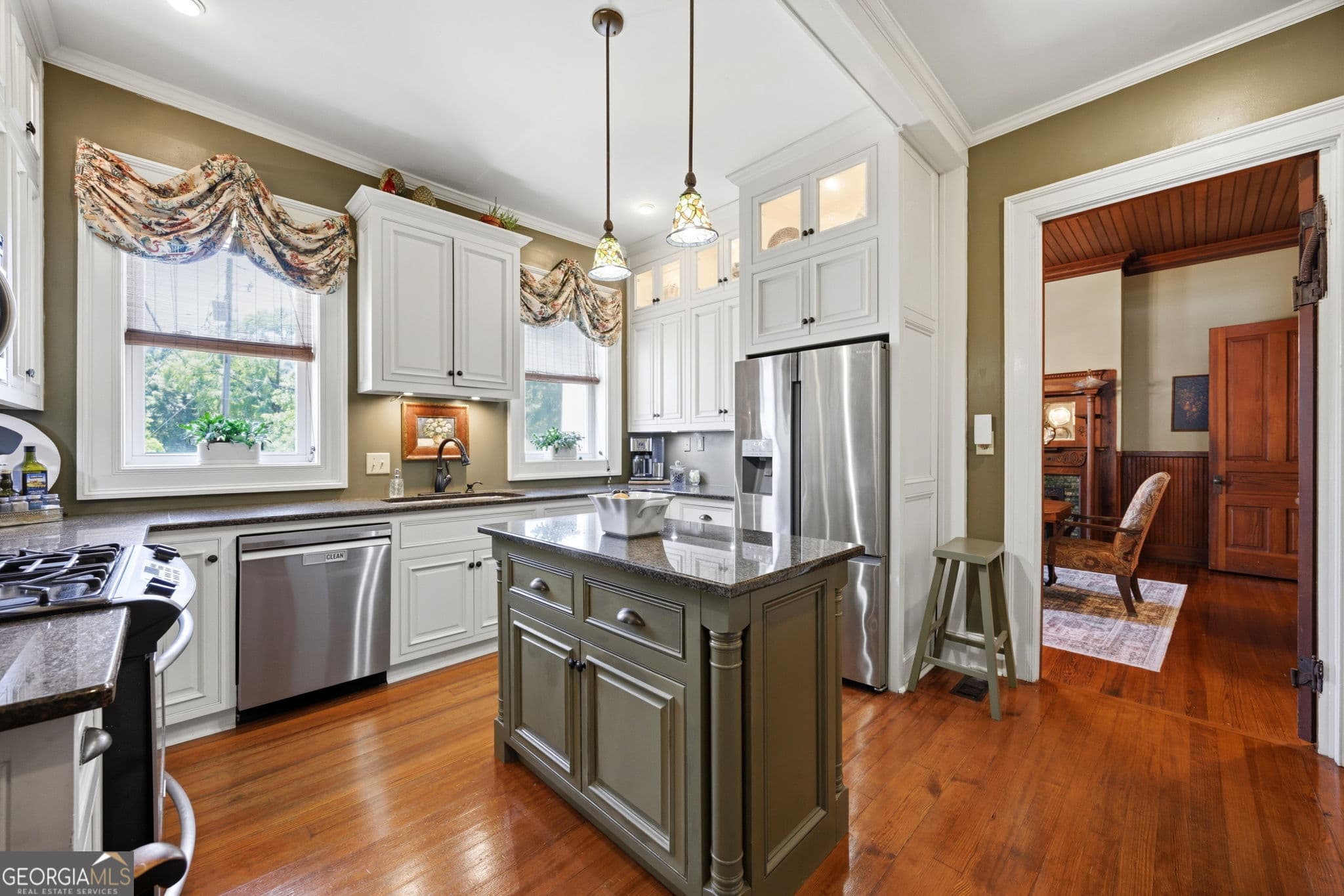 5 bedroom, 3 bathroom, 4,060 sq ft single family residence for sale at 200 W Main Street, Forsyth, GA 31029 — photo 10