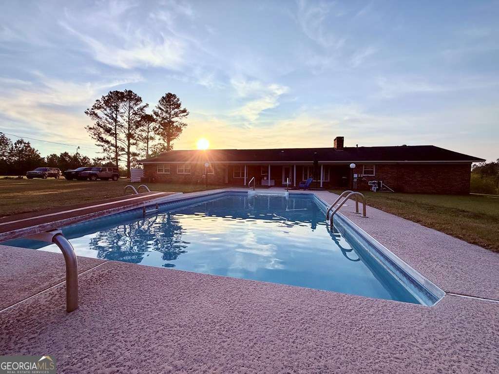 4 bedroom, 3 bathroom, 3,710 sq ft single family residence for sale at 1881 Bell Telephone Road, Hazlehurst, GA 31539 — photo 5