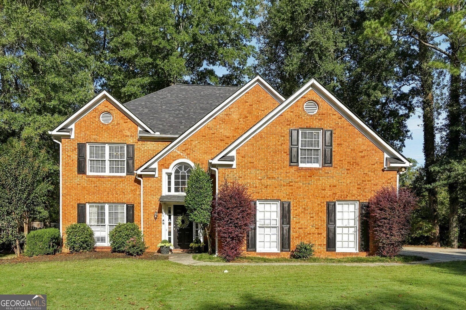 4 bedroom, 2.5 bathroom, 3,062 sq ft single family residence for sale at 2264 SW Cassina Pointe, Marietta, GA 30064 — photo 1 of 41