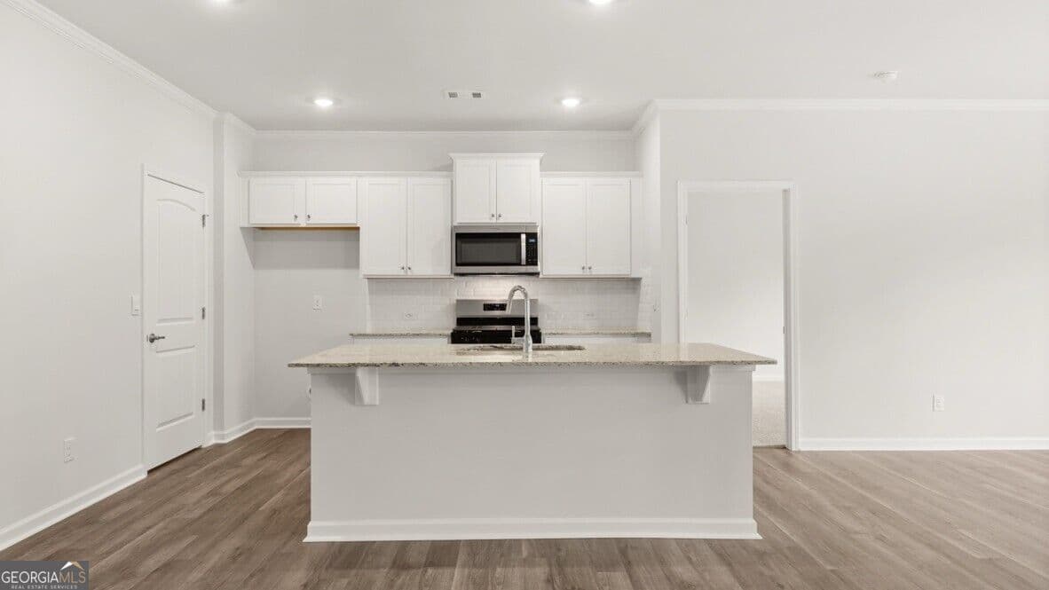 3 bedroom, 2 bathroom, 1,618 sq ft single family residence for sale at 8158 Coldstream Drive, Fairburn, GA 30213 — photo 6