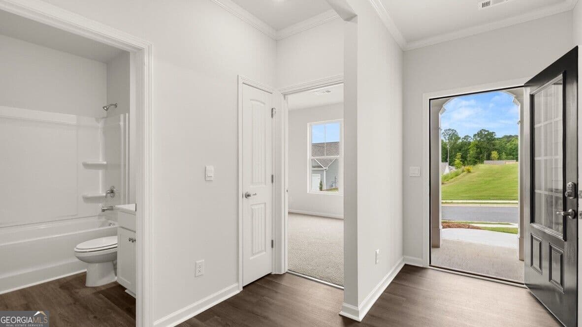 3 bedroom, 2 bathroom, 1,618 sq ft single family residence for sale at 8158 Coldstream Drive, Fairburn, GA 30213 — photo 4