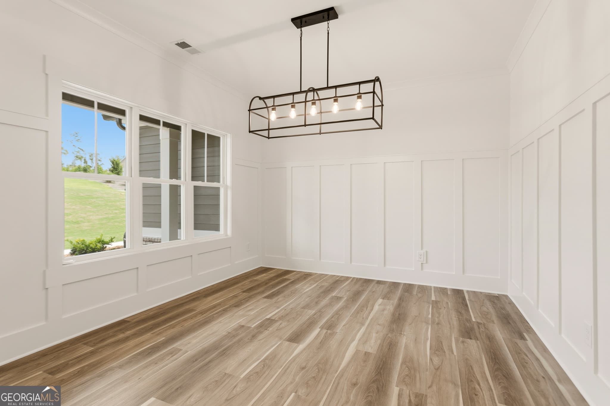 4 bedroom, 3 bathroom, 2,434 sq ft single family residence for sale at 299 Cammie Way LOT 46, Williamson, GA 30292 — photo 2