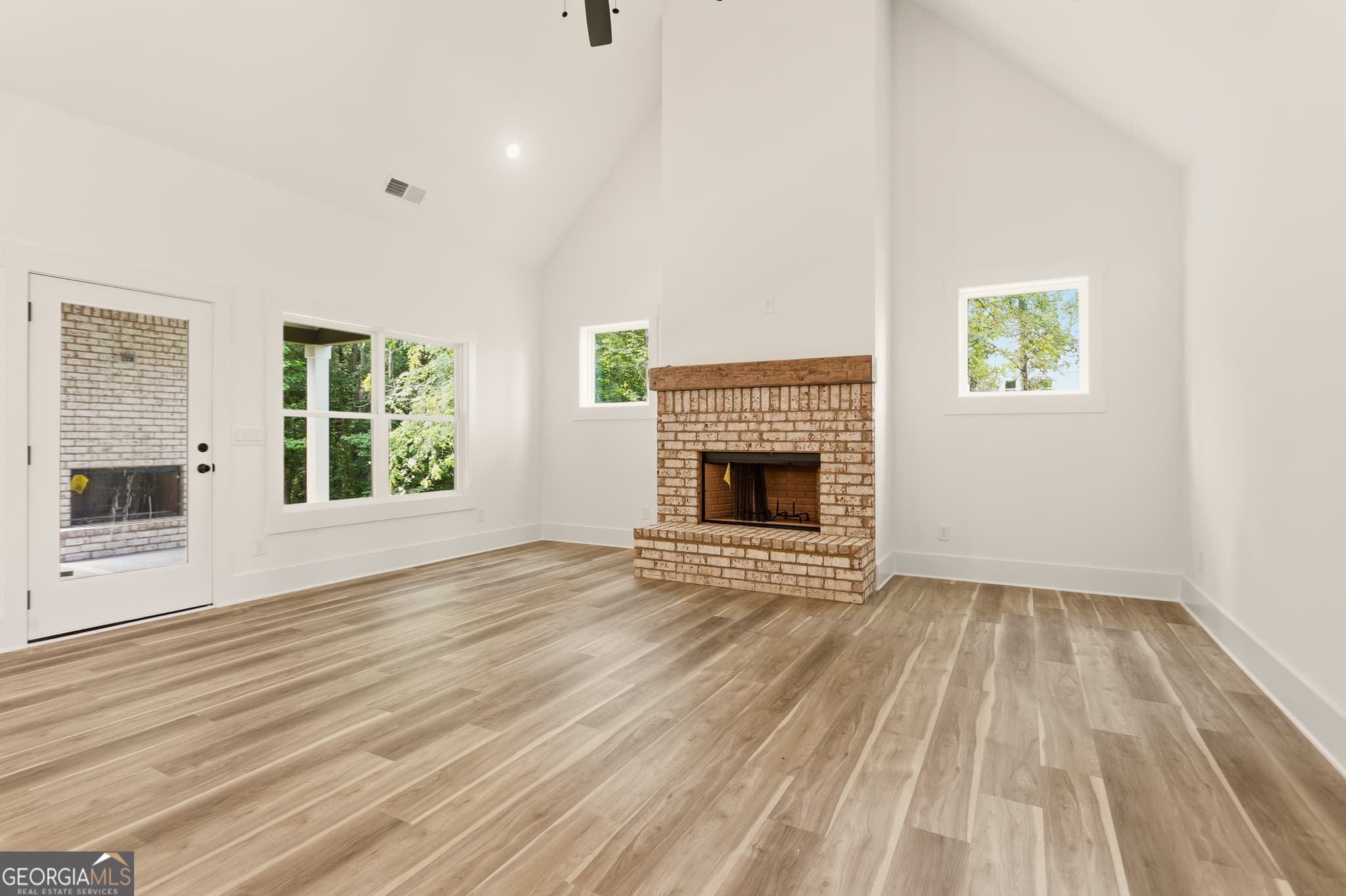 4 bedroom, 3 bathroom, 2,434 sq ft single family residence for sale at 299 Cammie Way LOT 46, Williamson, GA 30292 — photo 6