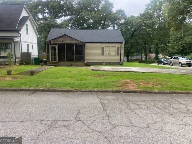 2 bedroom, 1 bathroom, 1,018 sq ft single family residence for sale at 1417 Sargent Avenue, Atlanta, GA 30316 — photo 1 of 24