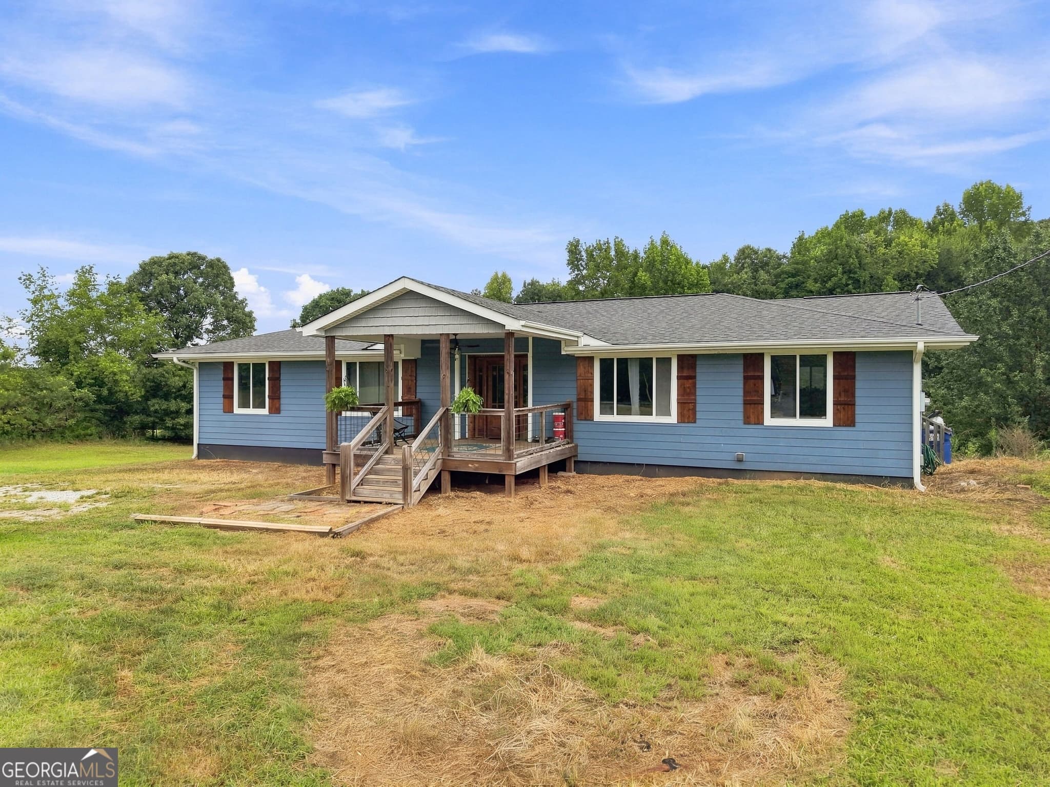 3 bedroom, 2 bathroom, 1,780 sq ft single family residence for sale at 354 Ricks Road, Lavonia, GA 30553 — photo 3