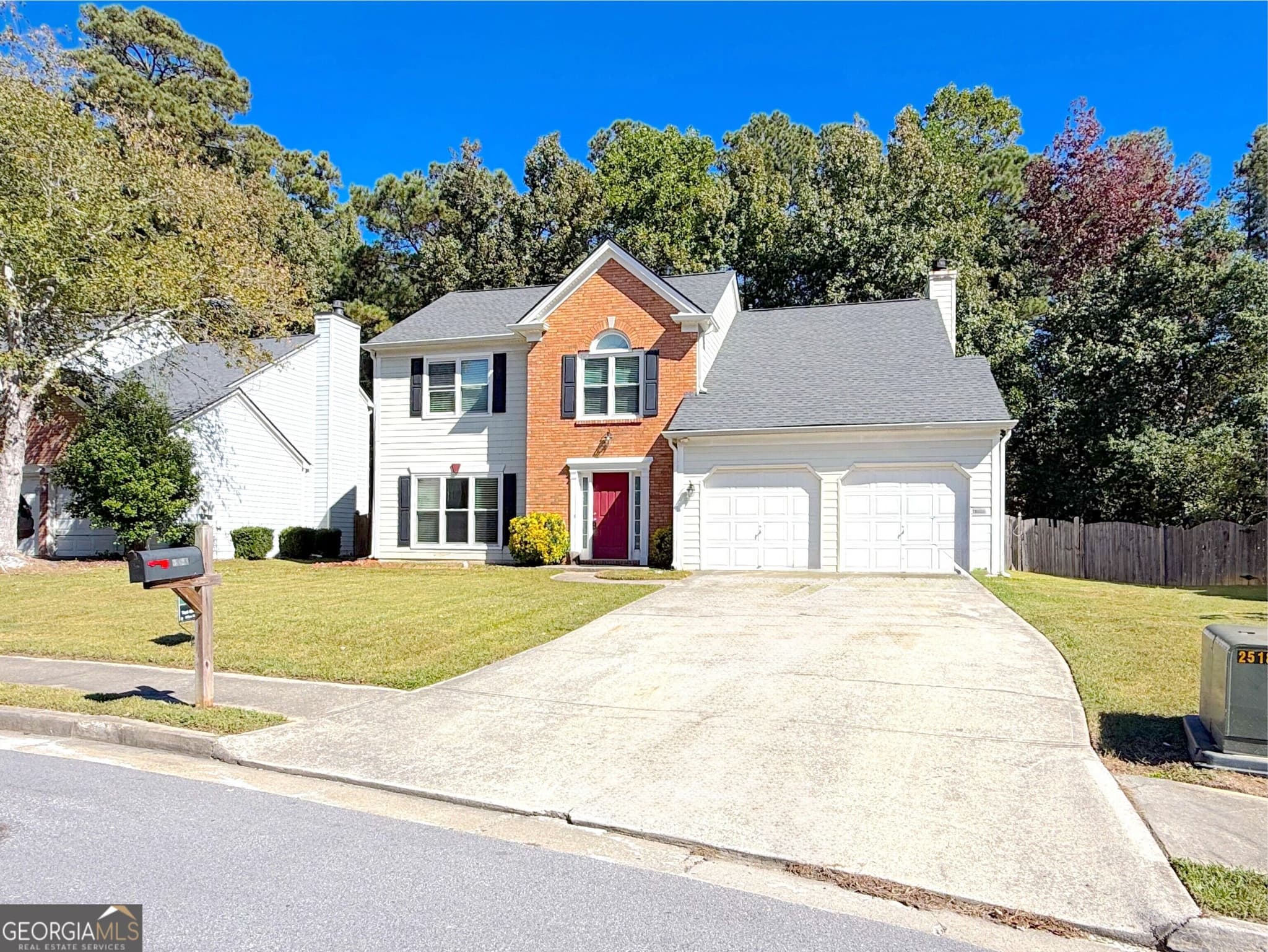 4 bedroom, 2.5 bathroom, 2,190 sq ft single family residence for rent at 3020 Stanstead Circle, Norcross, GA 30071 for $2,400 a month — photo 2